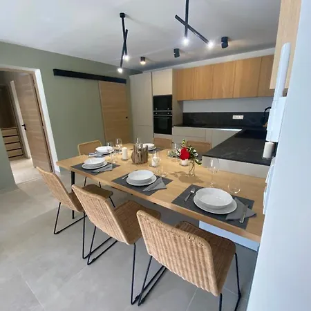 De Charme La Lionne-piscine-12 Pers * Saint-Raphaël