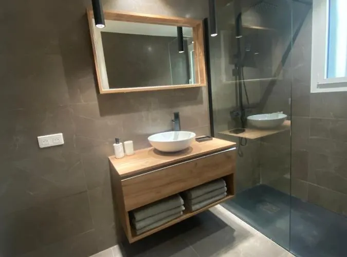 Villa De Charme La Lionne-piscine-12 Pers Saint-Raphaël