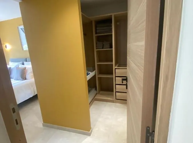 De Charme La Lionne-piscine-12 Pers 빌라 Saint-Raphaël